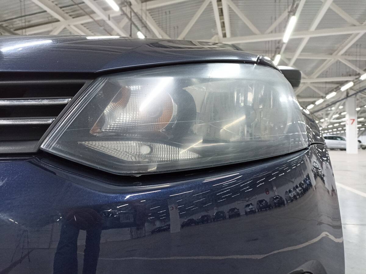 Volkswagen Polo с пробегом — 2015 год. Фото: #16