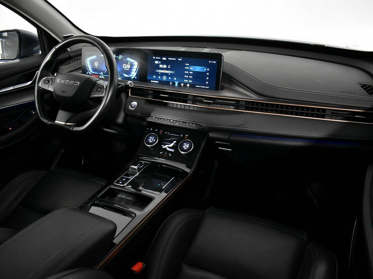 EXEED LX с пробегом — 2022 год. Фото: #9