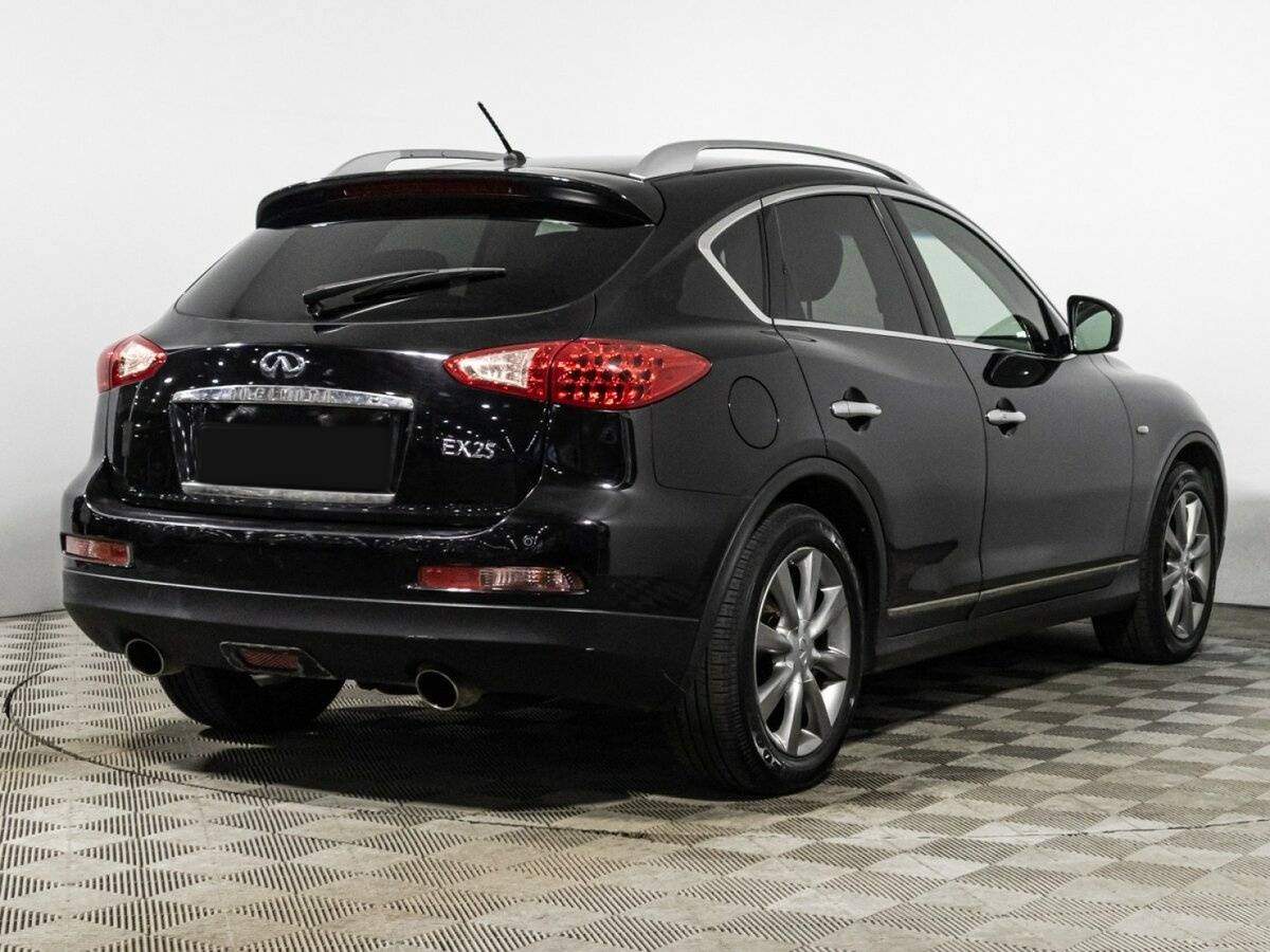 Infiniti EX с пробегом — 2011 год. Фото: #4
