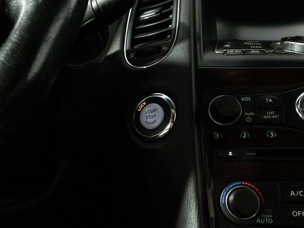 Infiniti EX с пробегом — 2011 год. Фото: #24