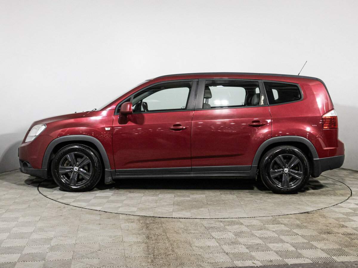 Chevrolet Orlando с пробегом — 2012 год. Фото: #7