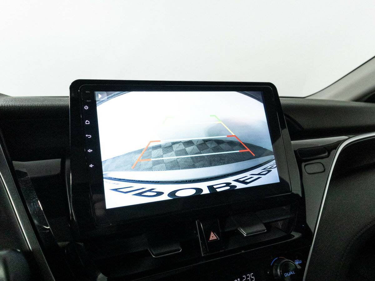 Toyota Camry с пробегом — 2022 год. Фото: #15