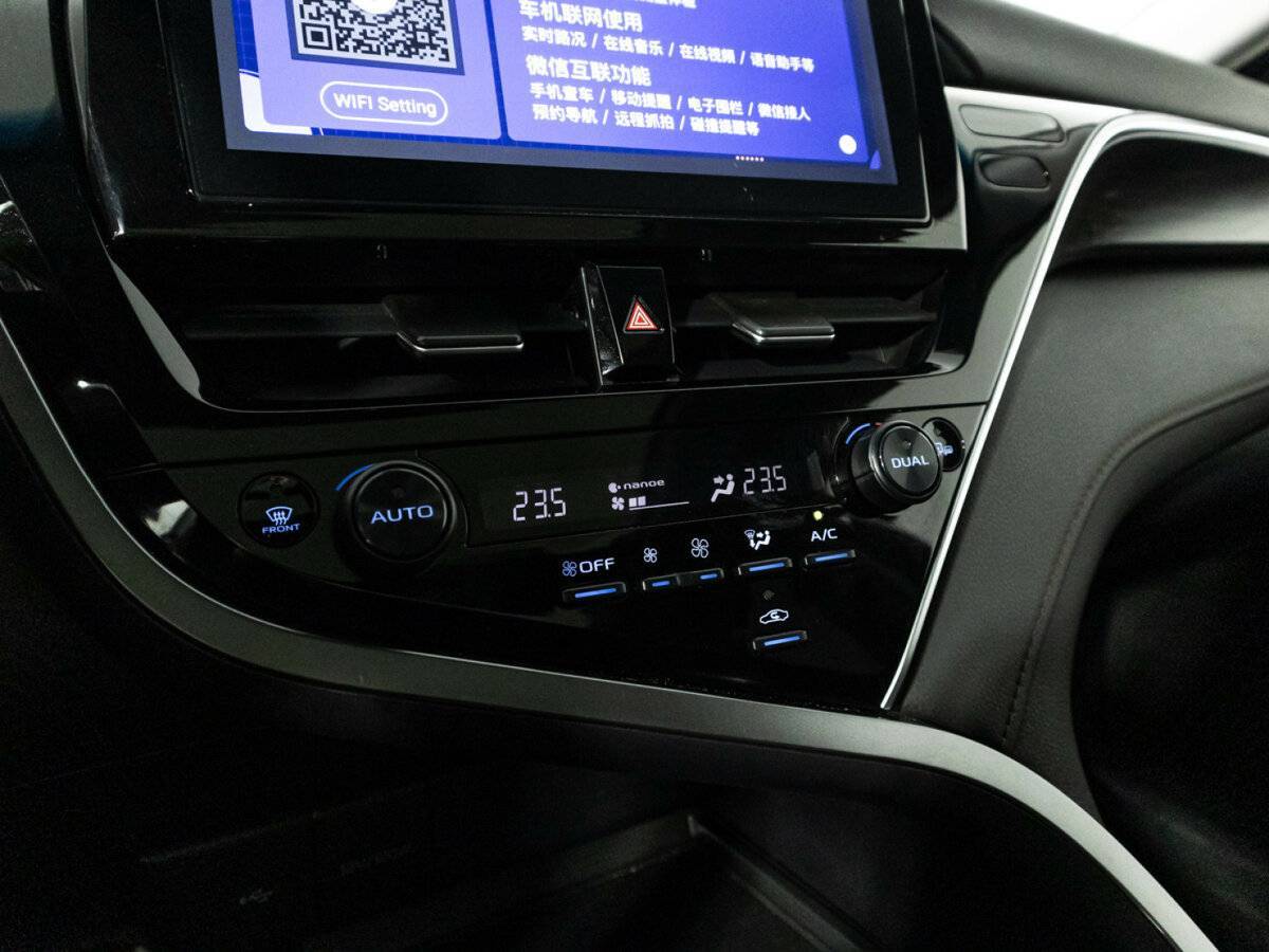 Toyota Camry с пробегом — 2022 год. Фото: #16