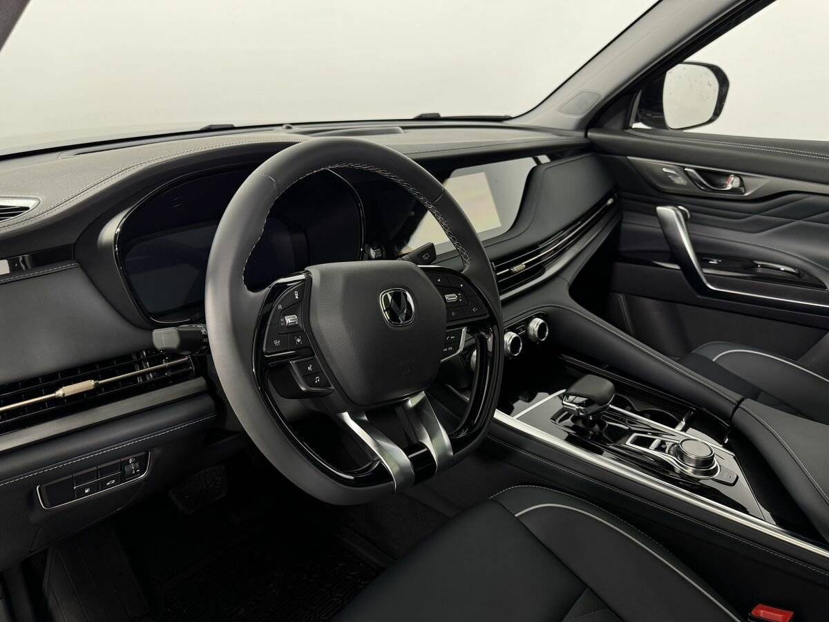 Changan CS95 с пробегом — 2024 год. Фото: #10