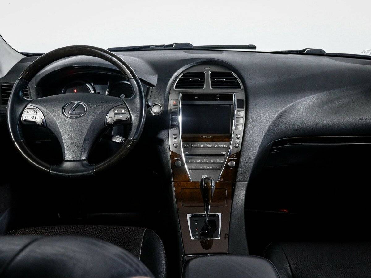 Lexus ES с пробегом — 2010 год. Фото: #11