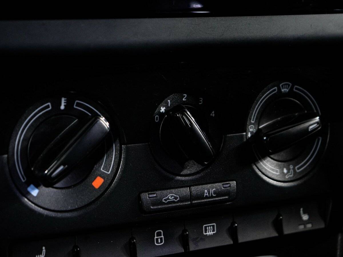 Skoda Rapid с пробегом — 2019 год. Фото: #20