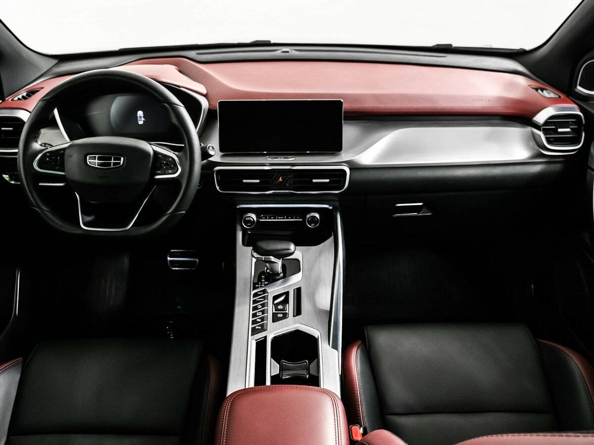 Geely Coolray с пробегом — 2022 год. Фото: #10