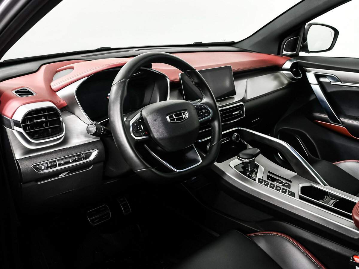 Geely Coolray с пробегом — 2022 год. Фото: #12