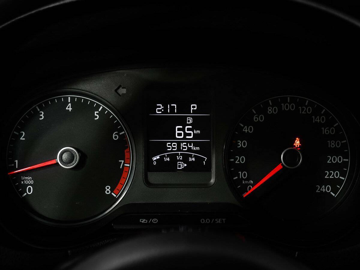 Volkswagen Polo с пробегом — 2020 год. Фото: #9