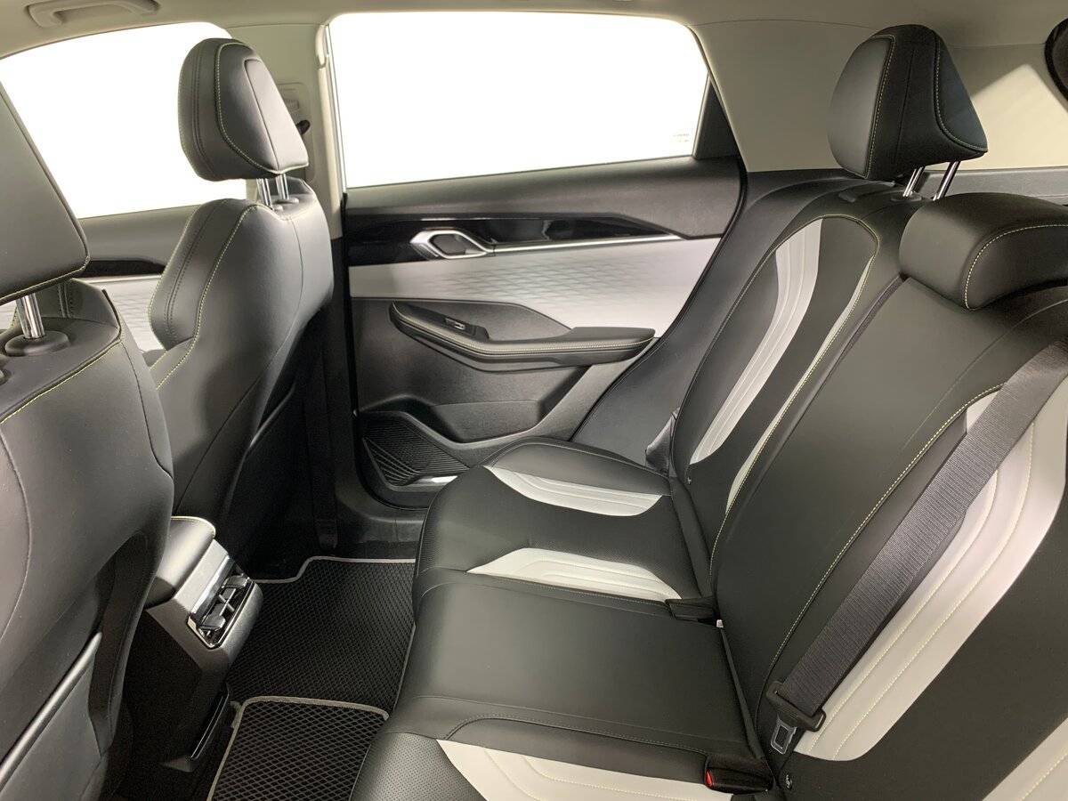 Geely Binyue Cool с пробегом — 2023 год. Фото: #19