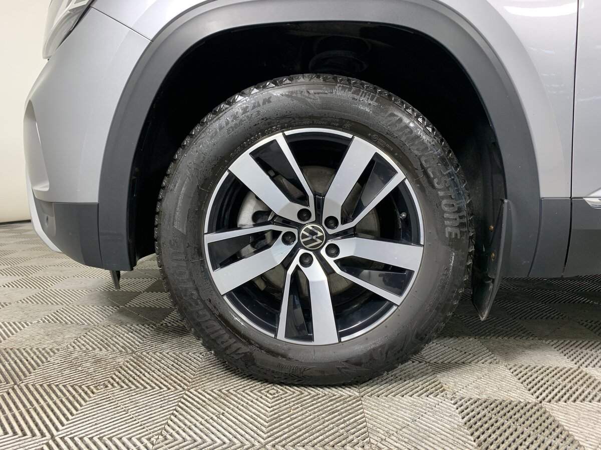 Volkswagen Teramont с пробегом — 2021 год. Фото: #8