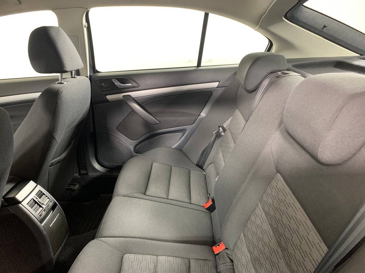 Skoda Octavia с пробегом — 2011 год. Фото: #17