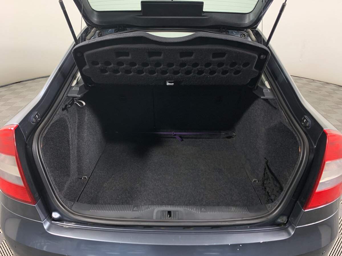 Skoda Octavia с пробегом — 2011 год. Фото: #18