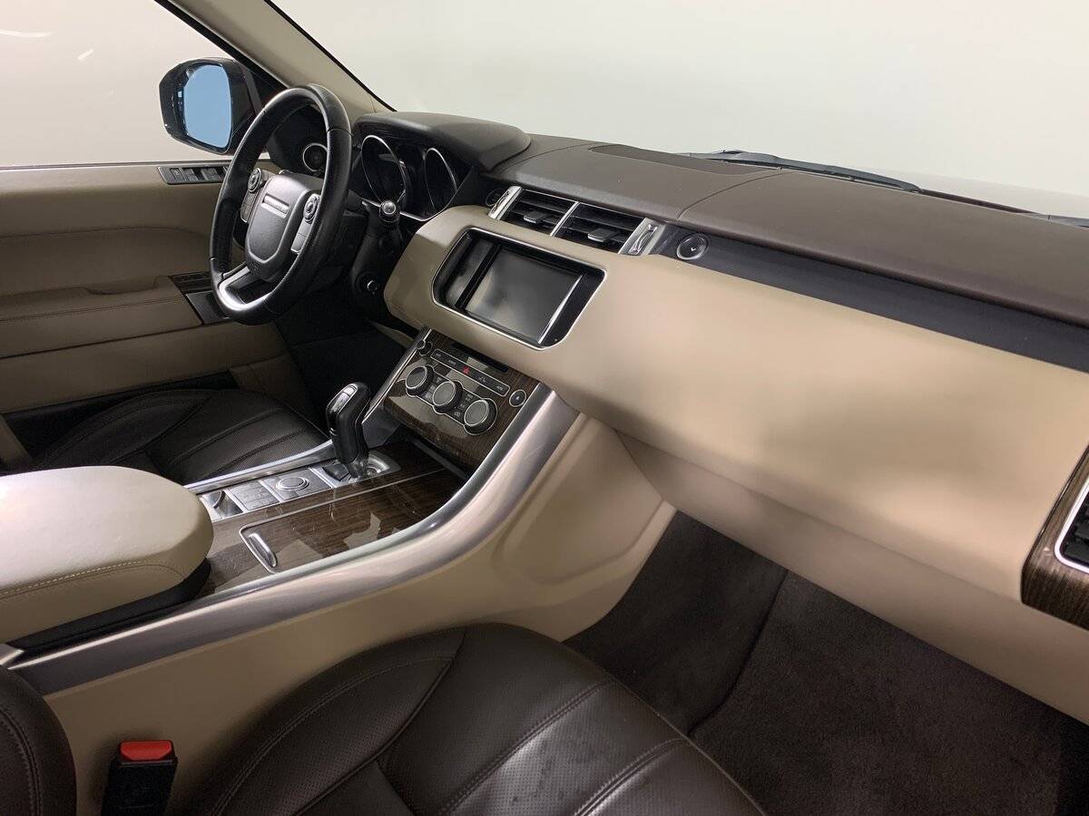 Land Rover Range Rover Sport с пробегом — 2016 год. Фото: #13