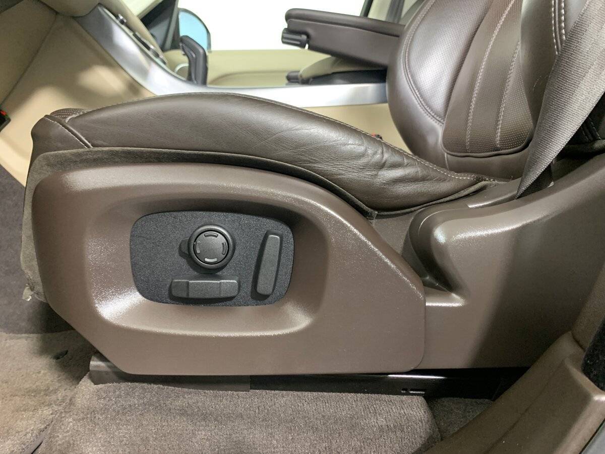 Land Rover Range Rover Sport с пробегом — 2016 год. Фото: #16