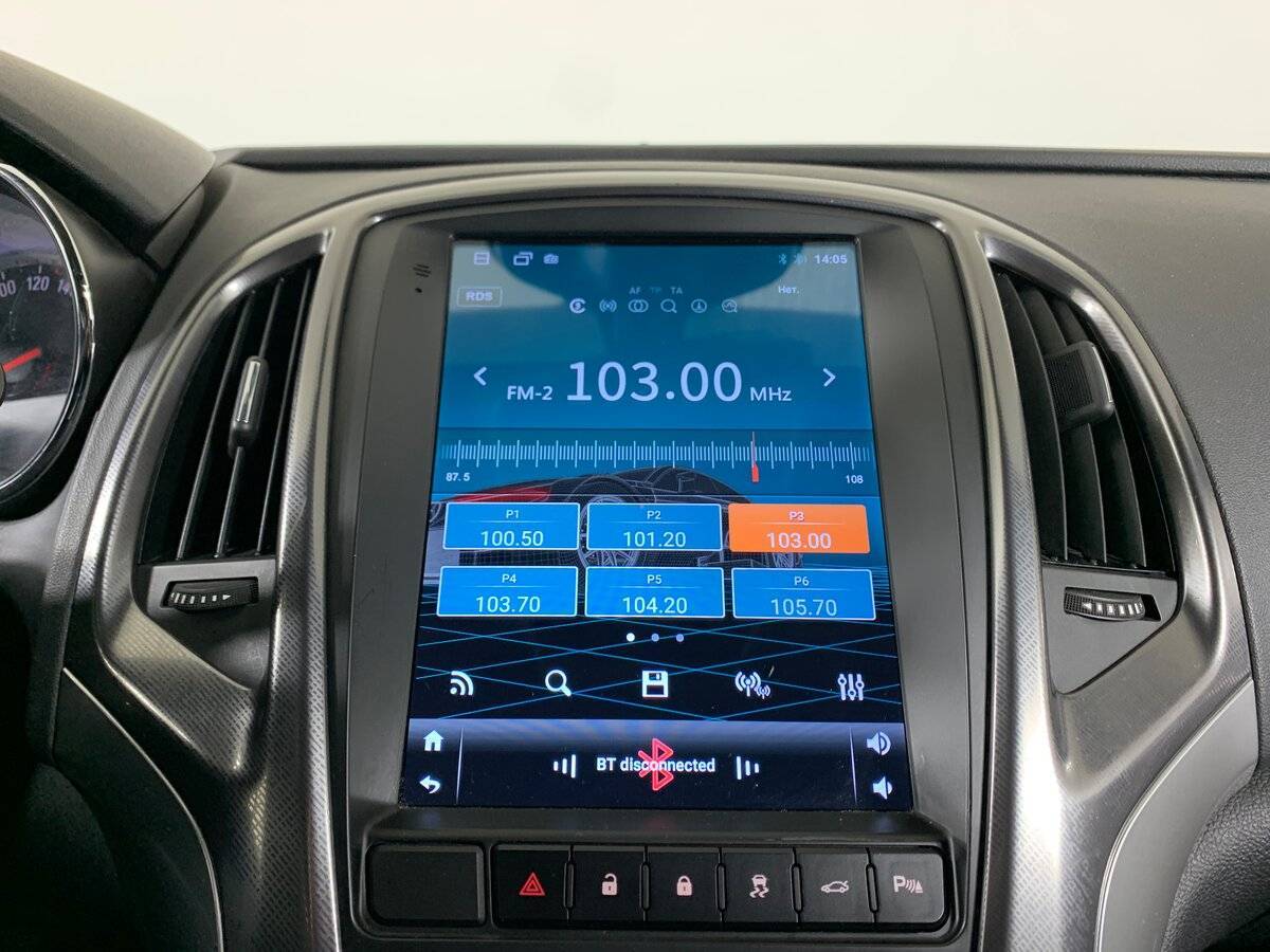 Opel Astra с пробегом — 2011 год. Фото: #14