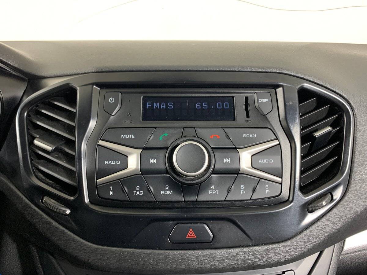 Lada (ВАЗ) Vesta с пробегом — 2018 год. Фото: #14