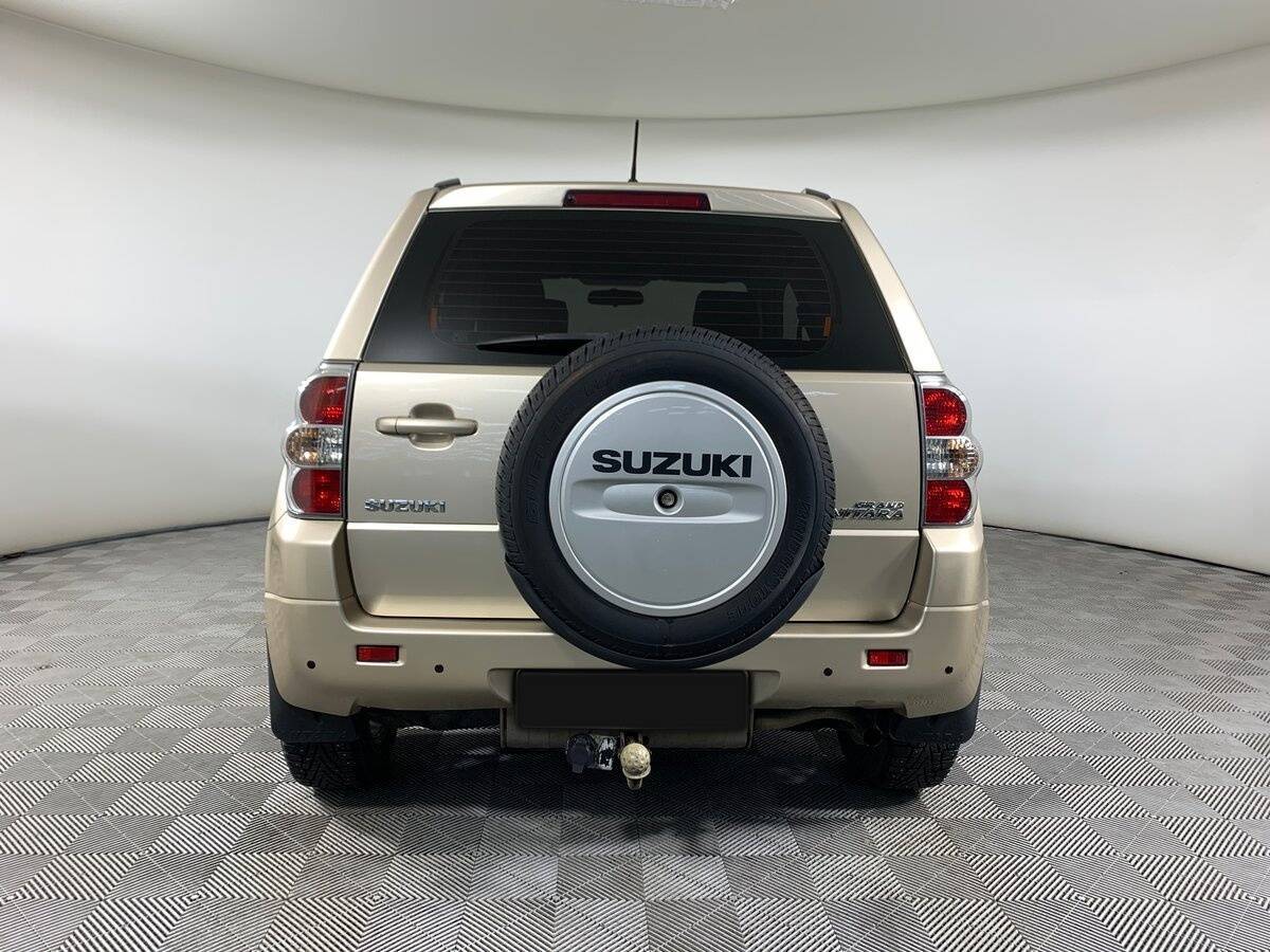 Suzuki Grand Vitara с пробегом — 2010 год. Фото: #5