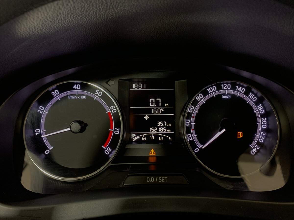 Skoda Rapid с пробегом — 2018 год. Фото: #12