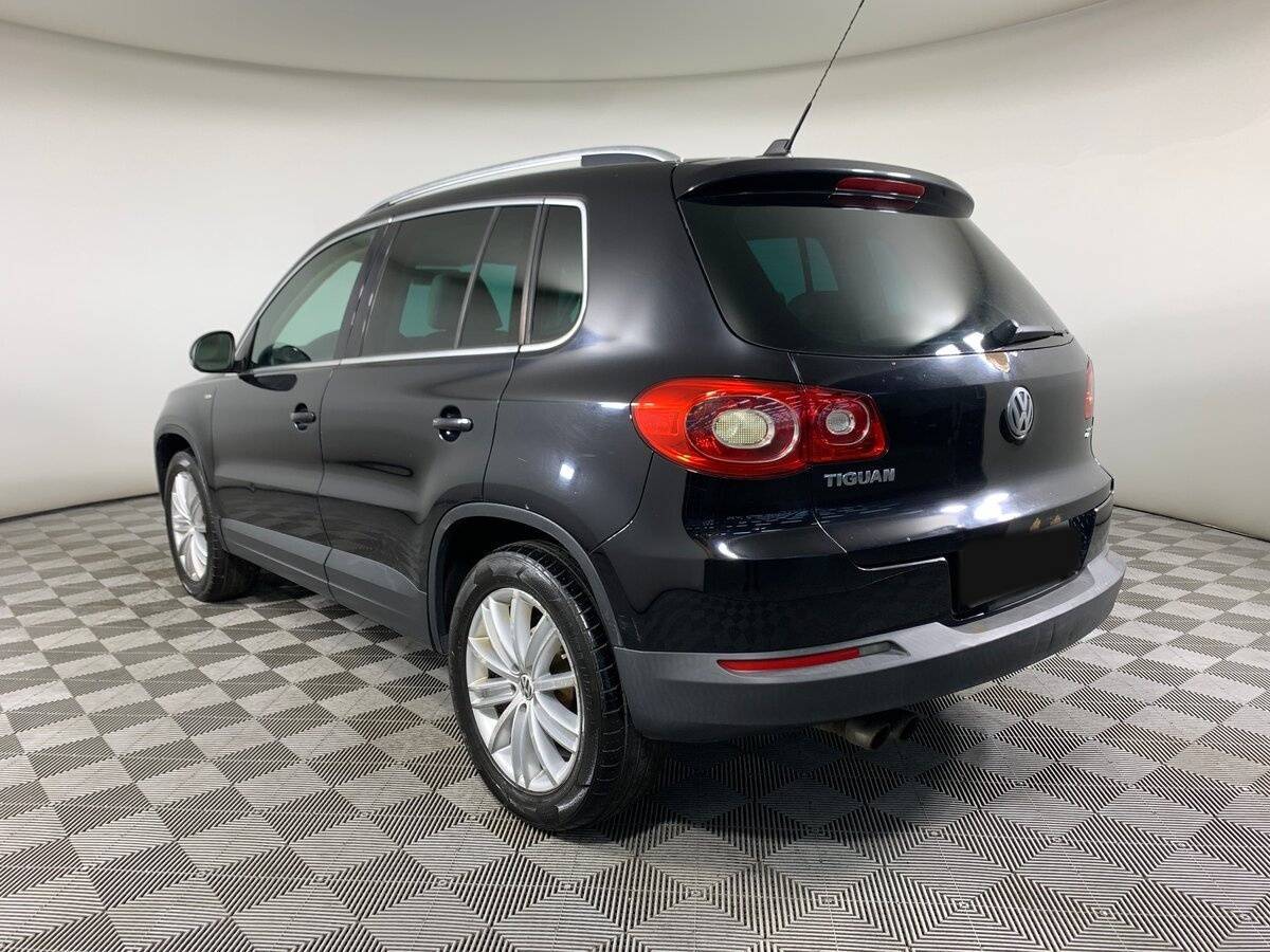 Volkswagen Tiguan с пробегом — 2010 год. Фото: #6