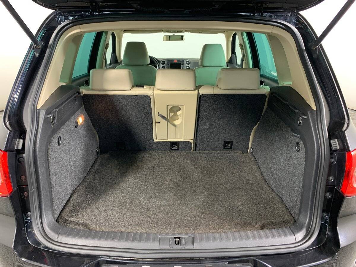 Volkswagen Tiguan с пробегом — 2010 год. Фото: #18