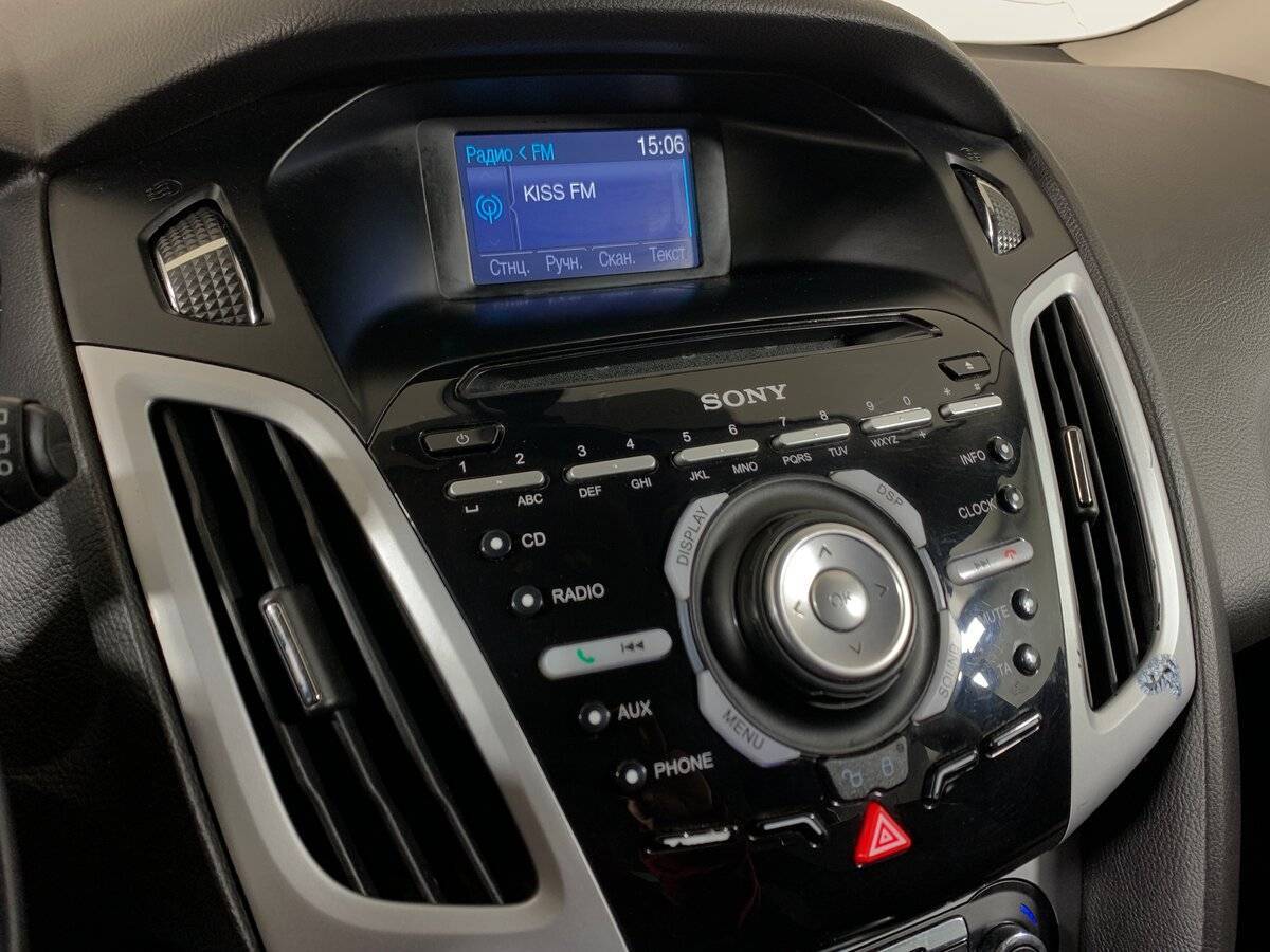 Ford Focus с пробегом — 2012 год. Фото: #13