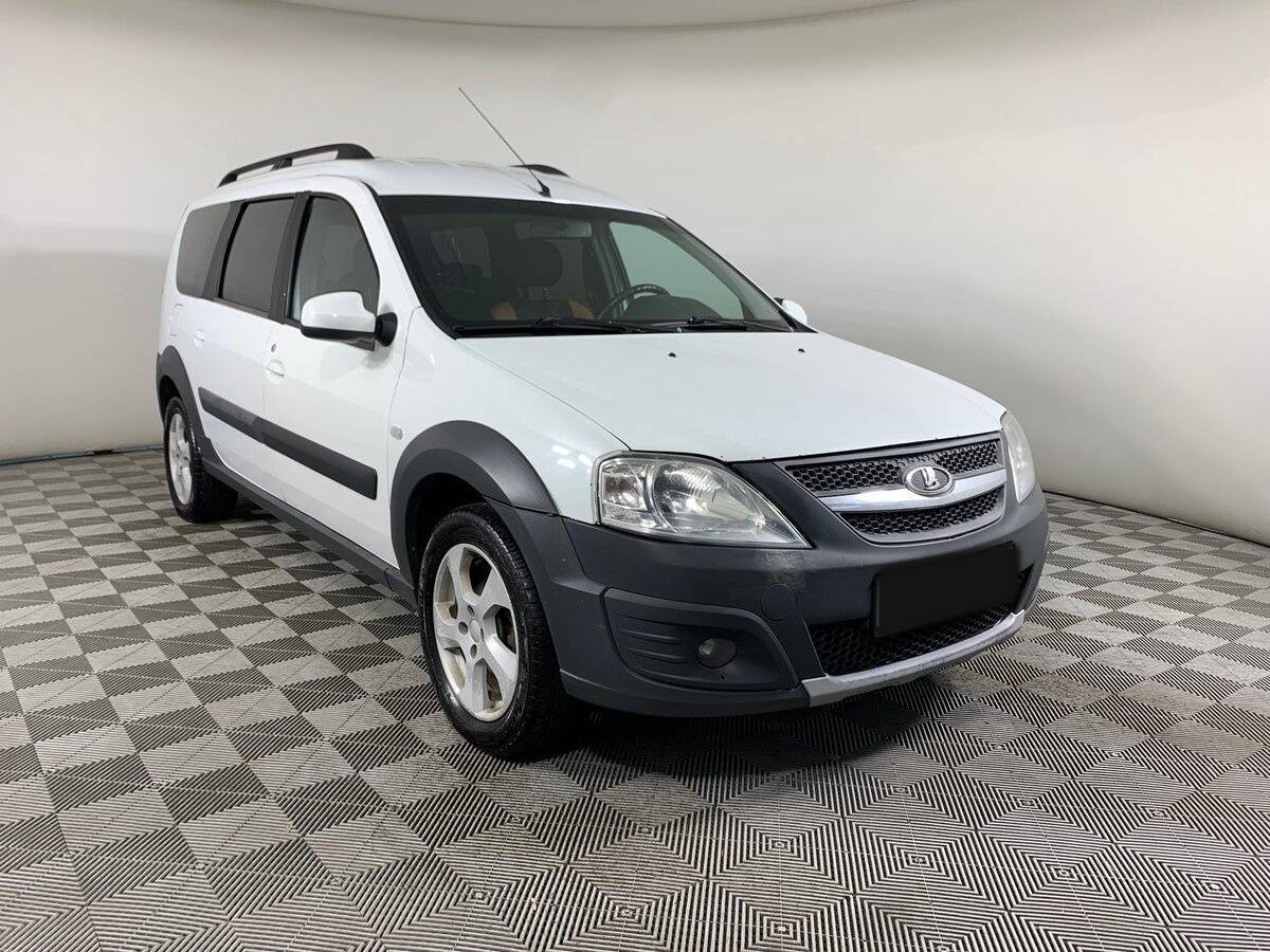 Lada (ВАЗ) Largus с пробегом — 2018 год. Фото: #2