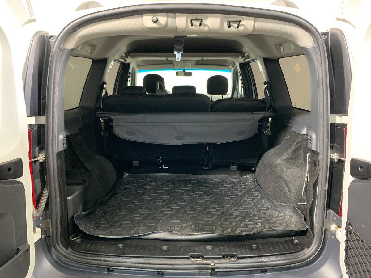 Lada (ВАЗ) Largus с пробегом — 2018 год. Фото: #18