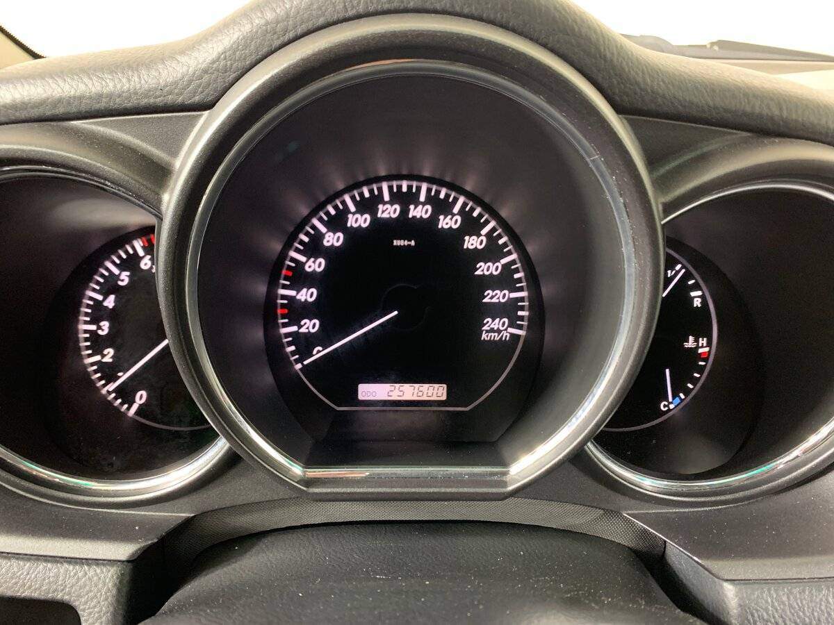 Lexus RX с пробегом — 2005 год. Фото: #13