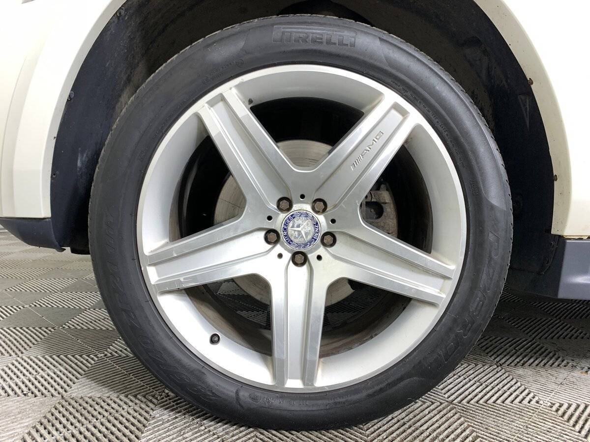 Mercedes-Benz GL-Класс с пробегом — 2011 год. Фото: #8