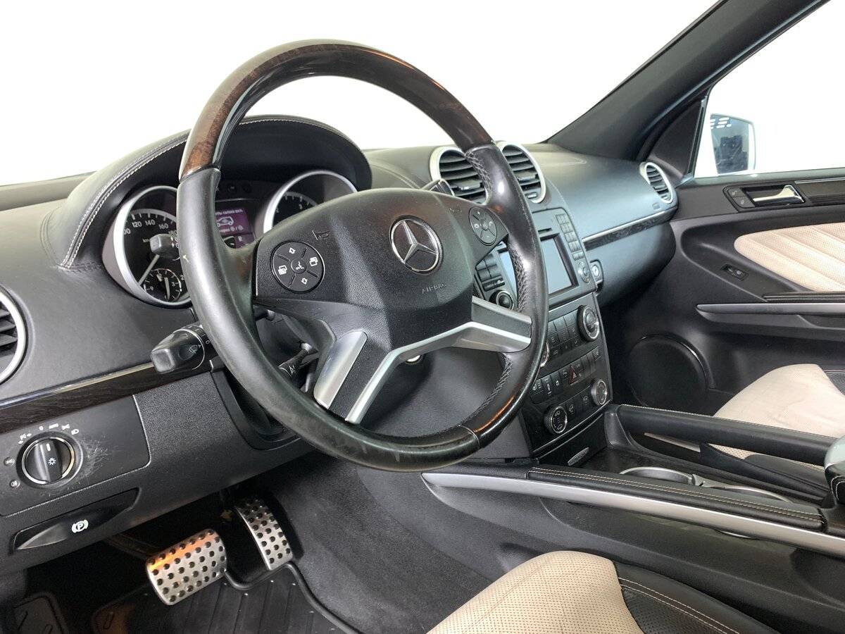 Mercedes-Benz GL-Класс с пробегом — 2011 год. Фото: #10