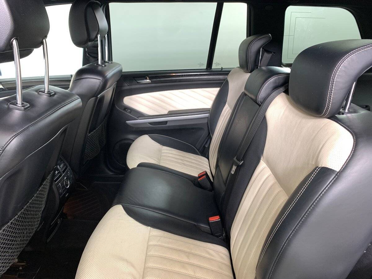 Mercedes-Benz GL-Класс с пробегом — 2011 год. Фото: #17