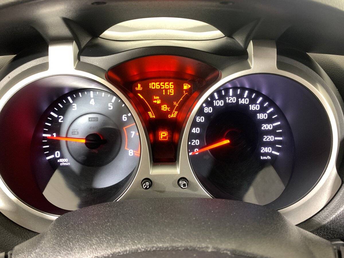 Nissan Juke с пробегом — 2011 год. Фото: #13