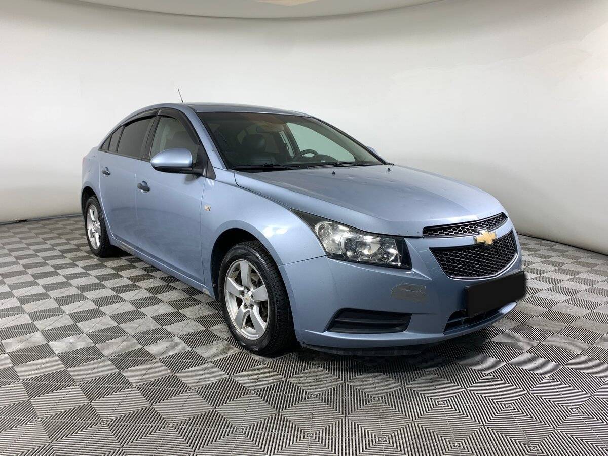 Chevrolet Cruze с пробегом — 2010 год. Фото: #2