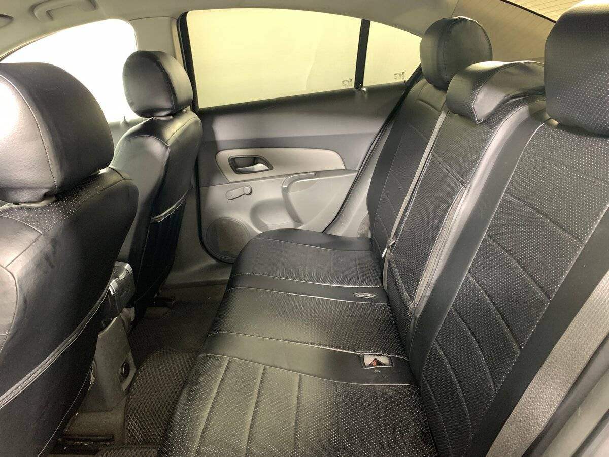 Chevrolet Cruze с пробегом — 2010 год. Фото: #17