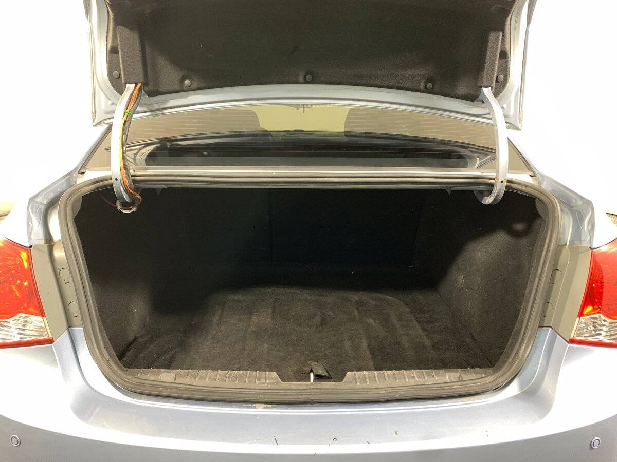 Chevrolet Cruze с пробегом — 2010 год. Фото: #18