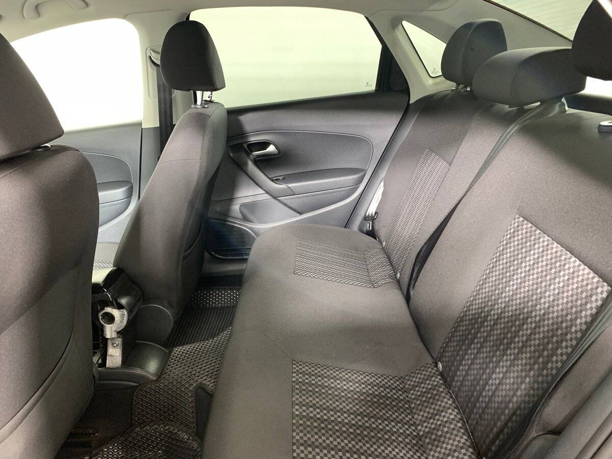 Volkswagen Polo с пробегом — 2018 год. Фото: #16