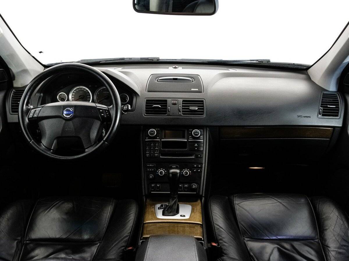 Volvo XC90 с пробегом — 2011 год. Фото: #9