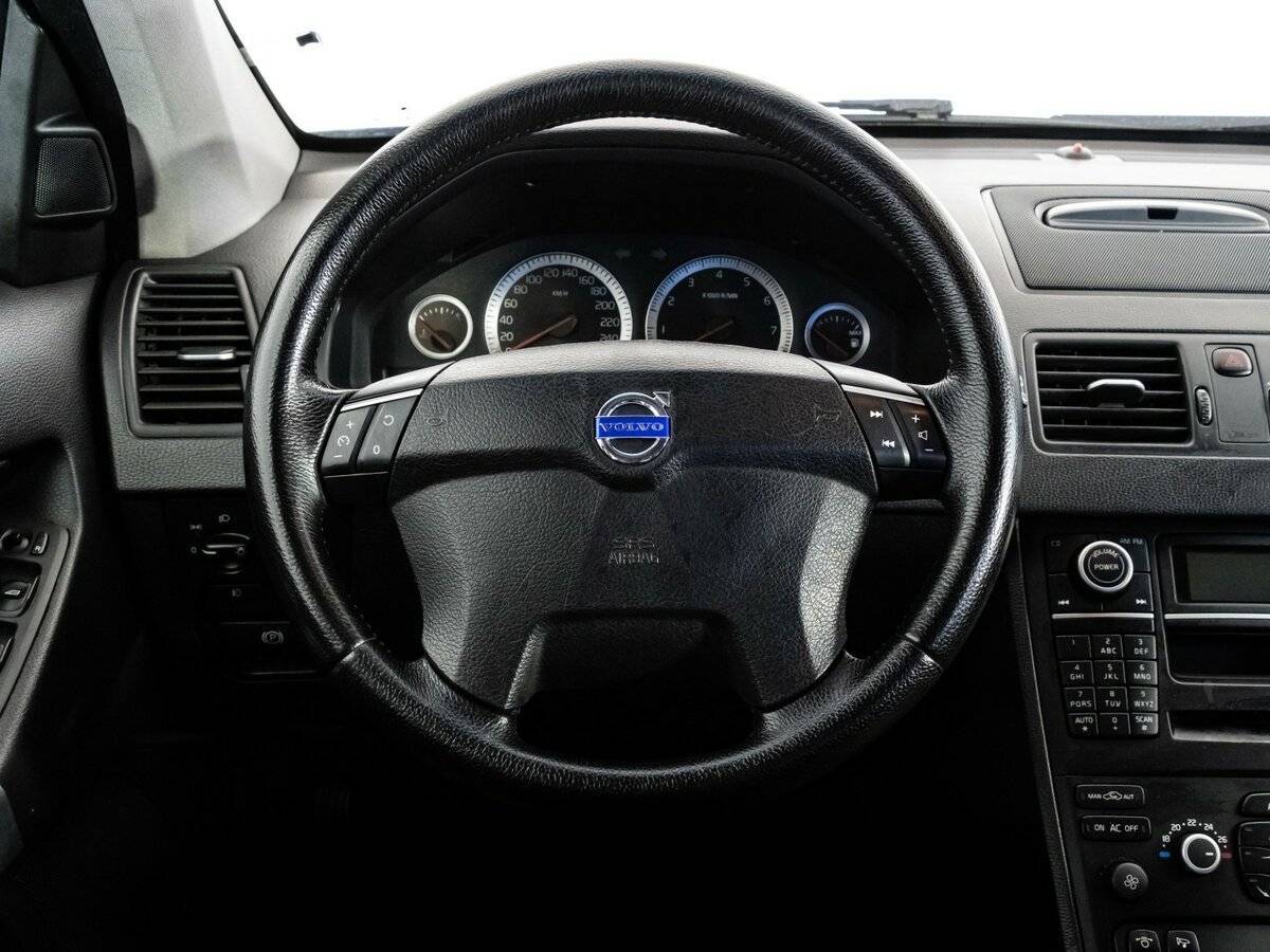 Volvo XC90 с пробегом — 2011 год. Фото: #11