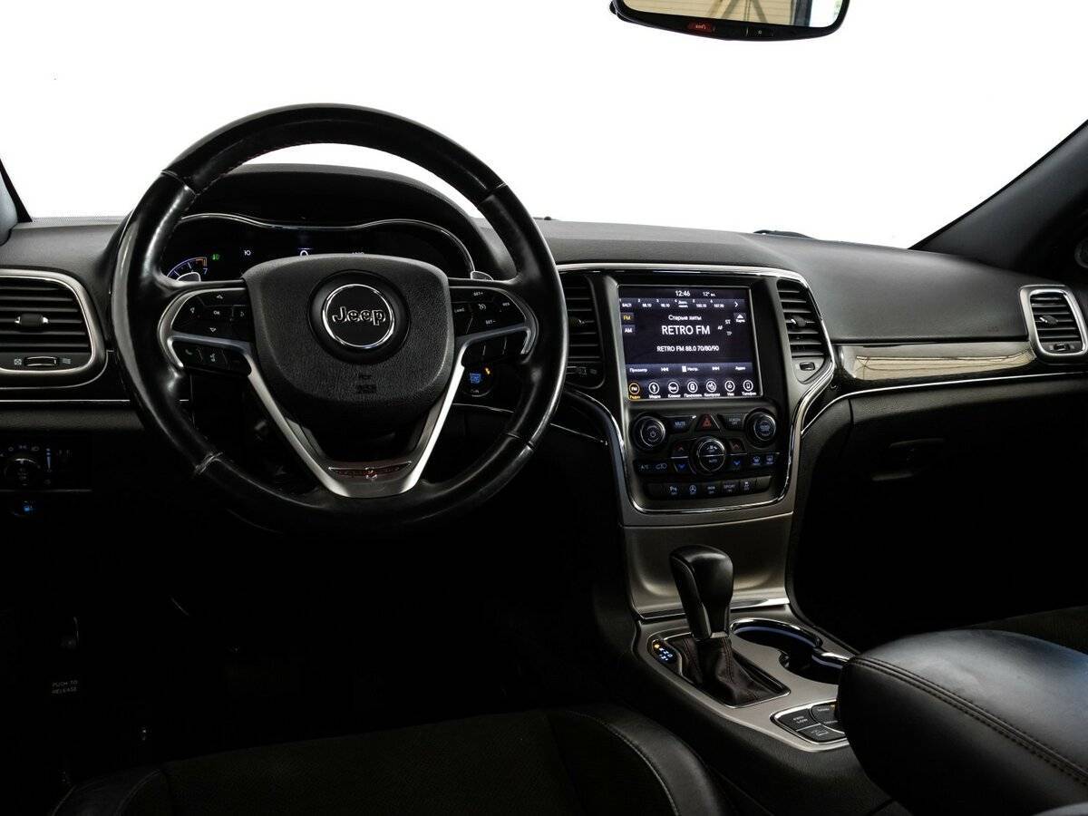Jeep Grand Cherokee с пробегом — 2018 год. Фото: #8