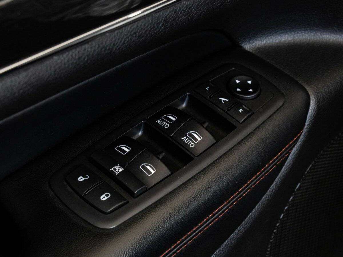 Jeep Grand Cherokee с пробегом — 2018 год. Фото: #21