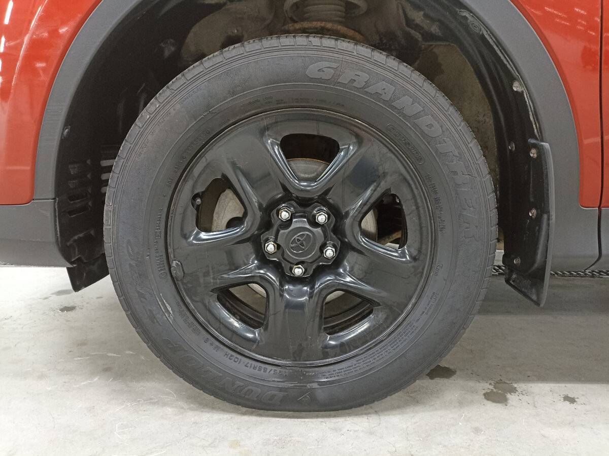 Toyota RAV4 с пробегом — 2014 год. Фото: #17