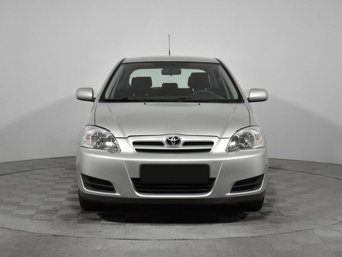 Toyota Corolla с пробегом — 2005 год. Фото: #1