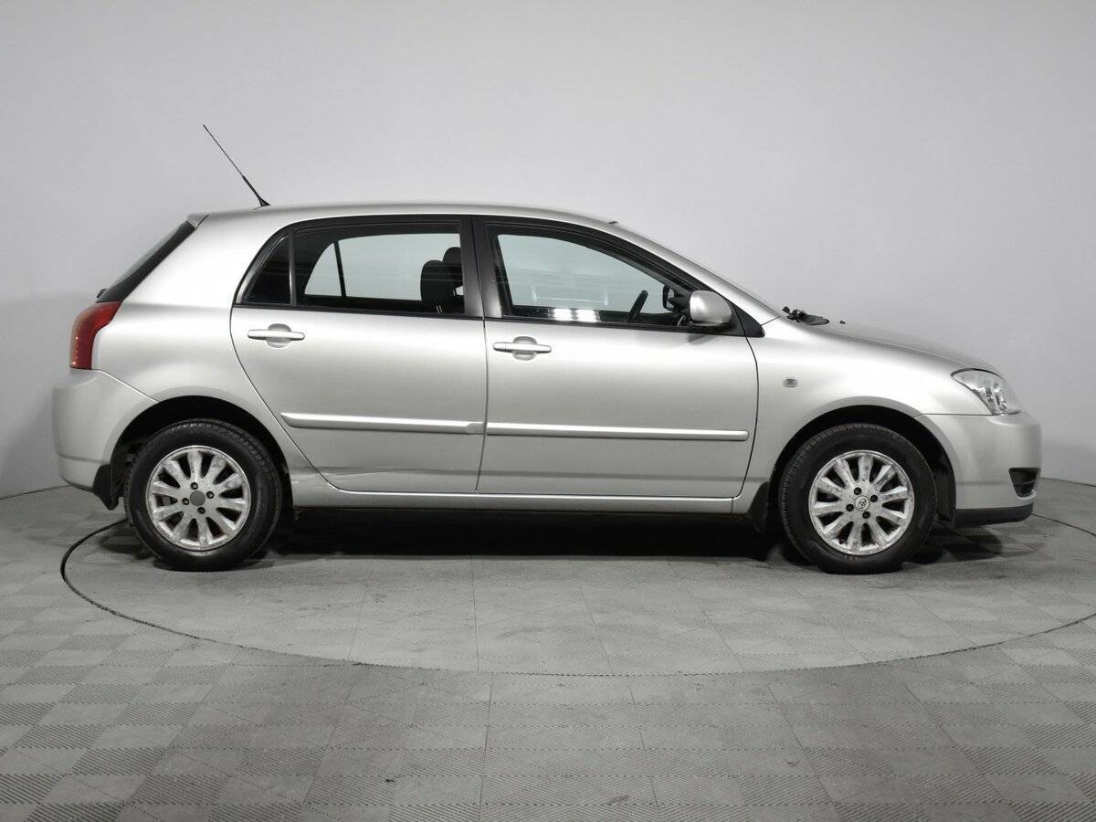 Toyota Corolla с пробегом — 2005 год. Фото: #3