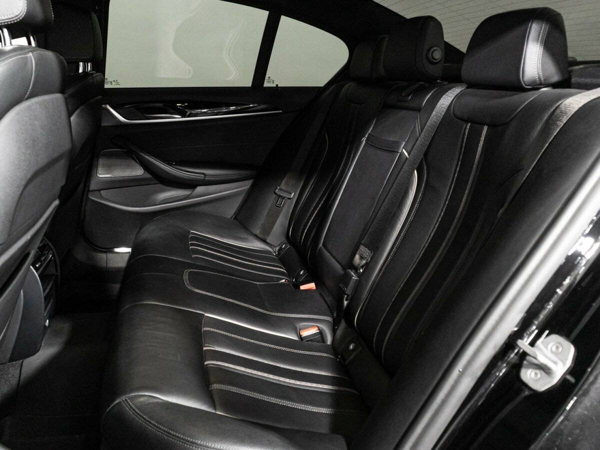 BMW 5 серии с пробегом — 2017 год. Фото: #9
