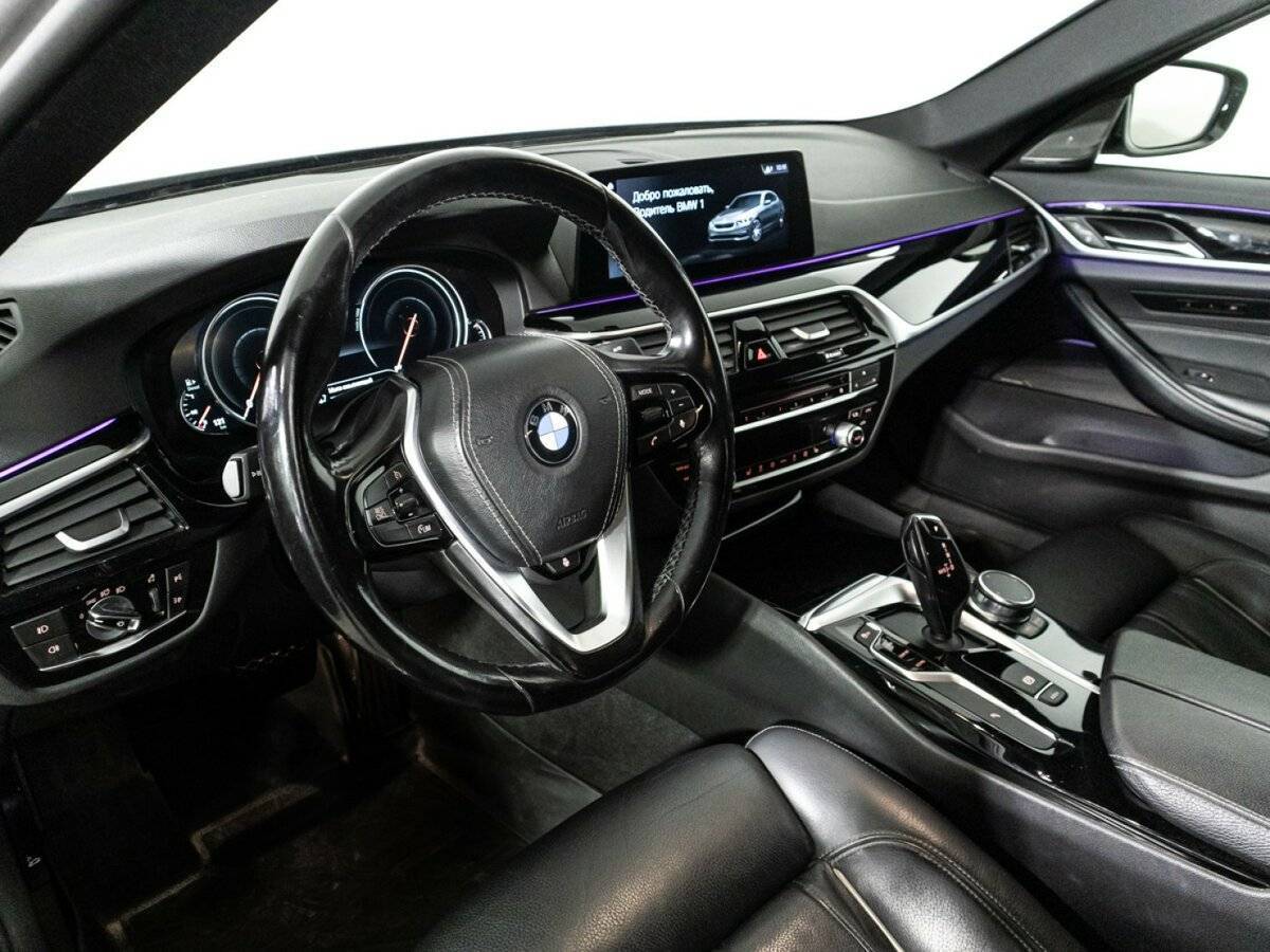 BMW 5 серии с пробегом — 2017 год. Фото: #10