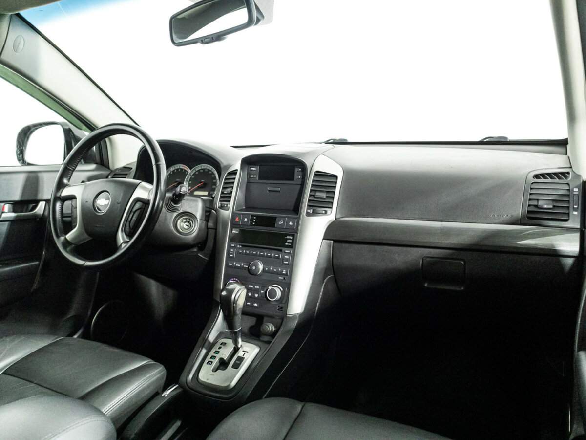 Chevrolet Captiva с пробегом — 2009 год. Фото: #8