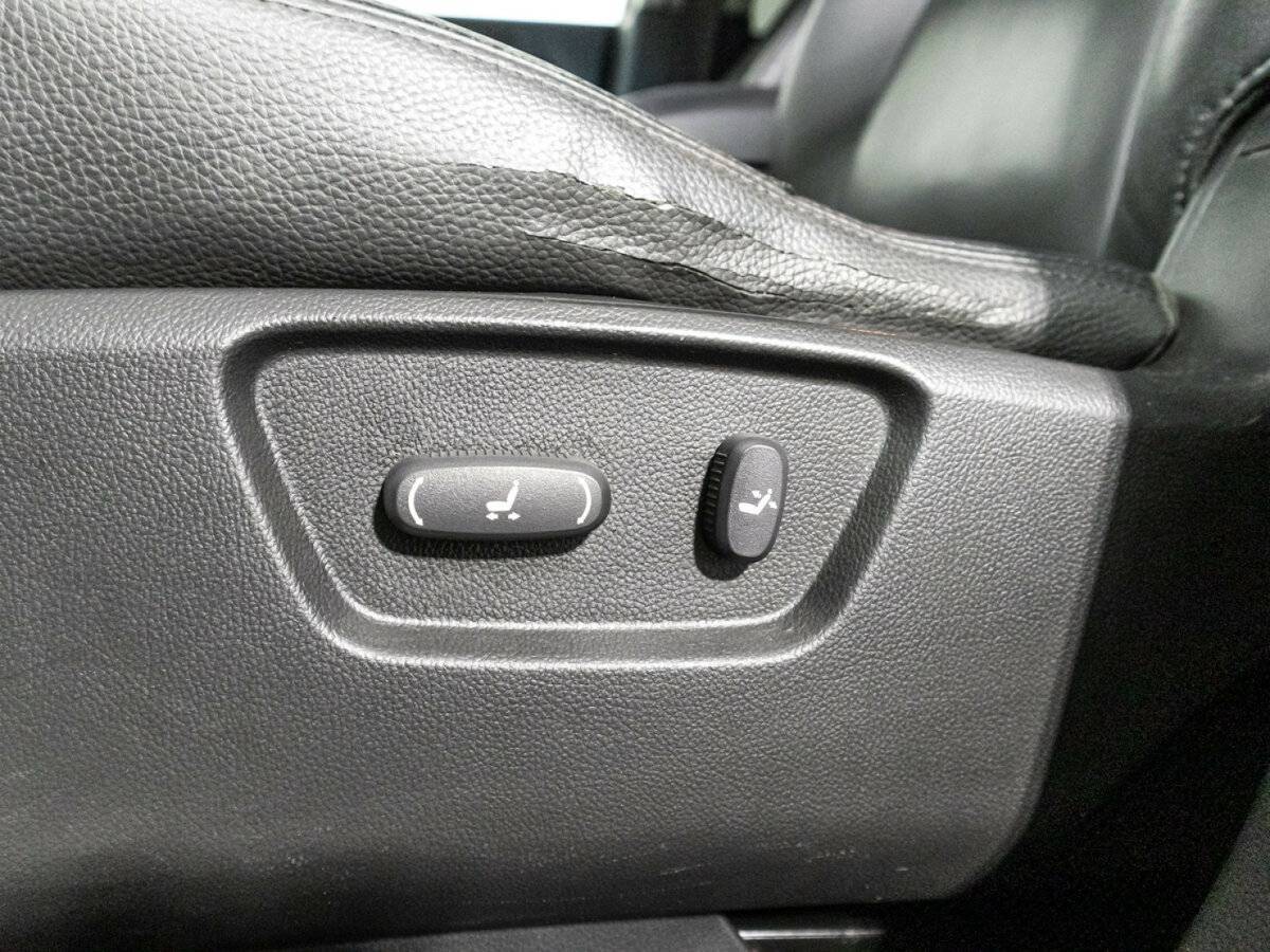 Chevrolet Captiva с пробегом — 2009 год. Фото: #14