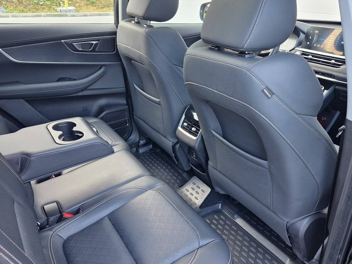 Chery Tiggo 8 с пробегом — 2023 год. Фото: #17