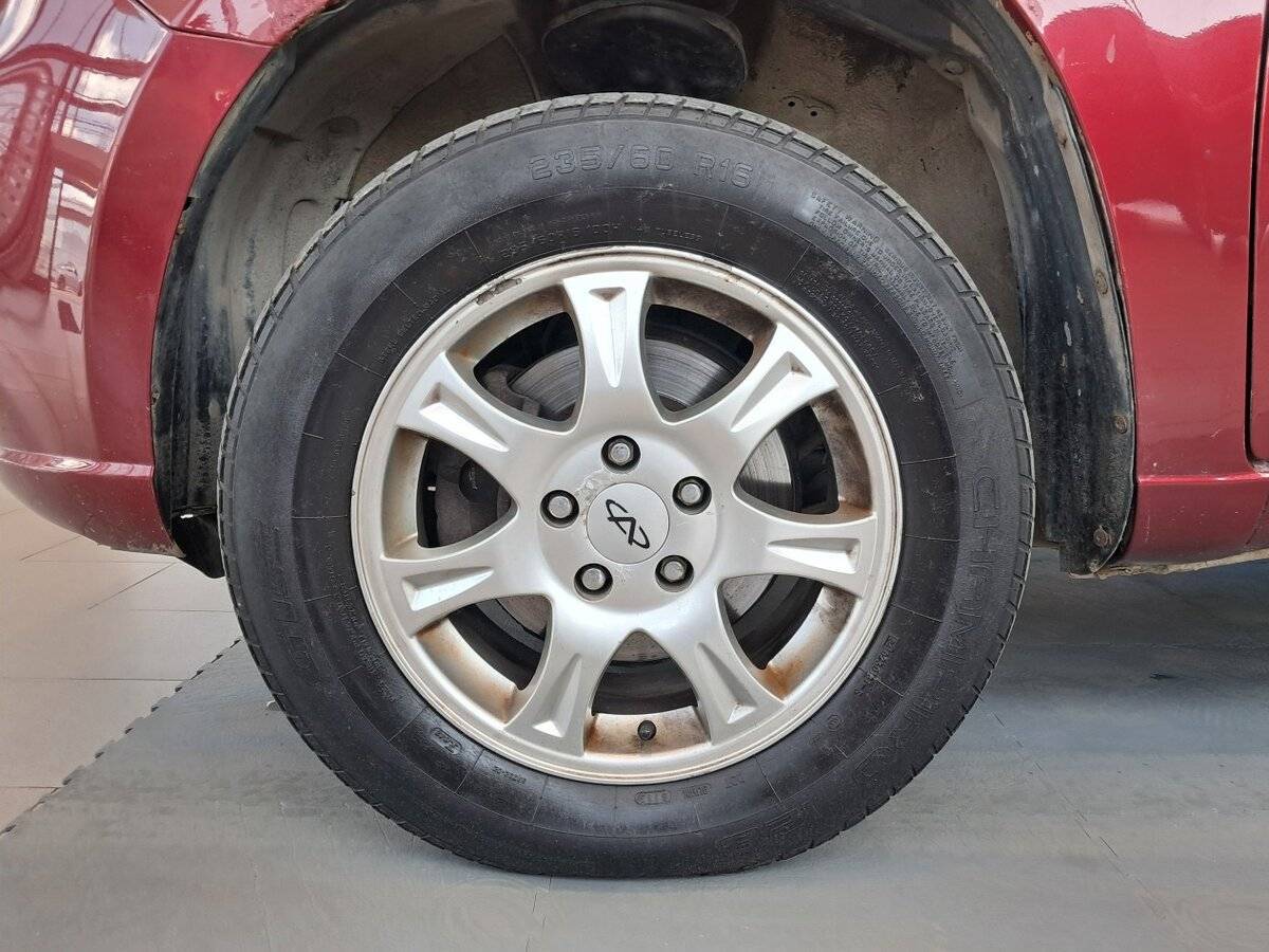 Chery Tiggo (T11) с пробегом — 2014 год. Фото: #17